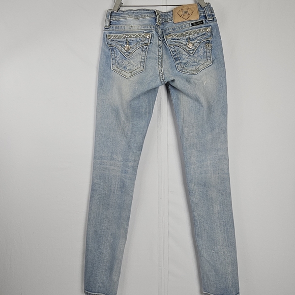 Miss Me factory distressed, rhinestone and embroidered skinny jeans size 27 - Picture 8 of 15
